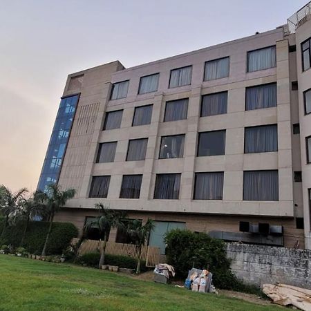 Maple Grand Otel Agra  Dış mekan fotoğraf