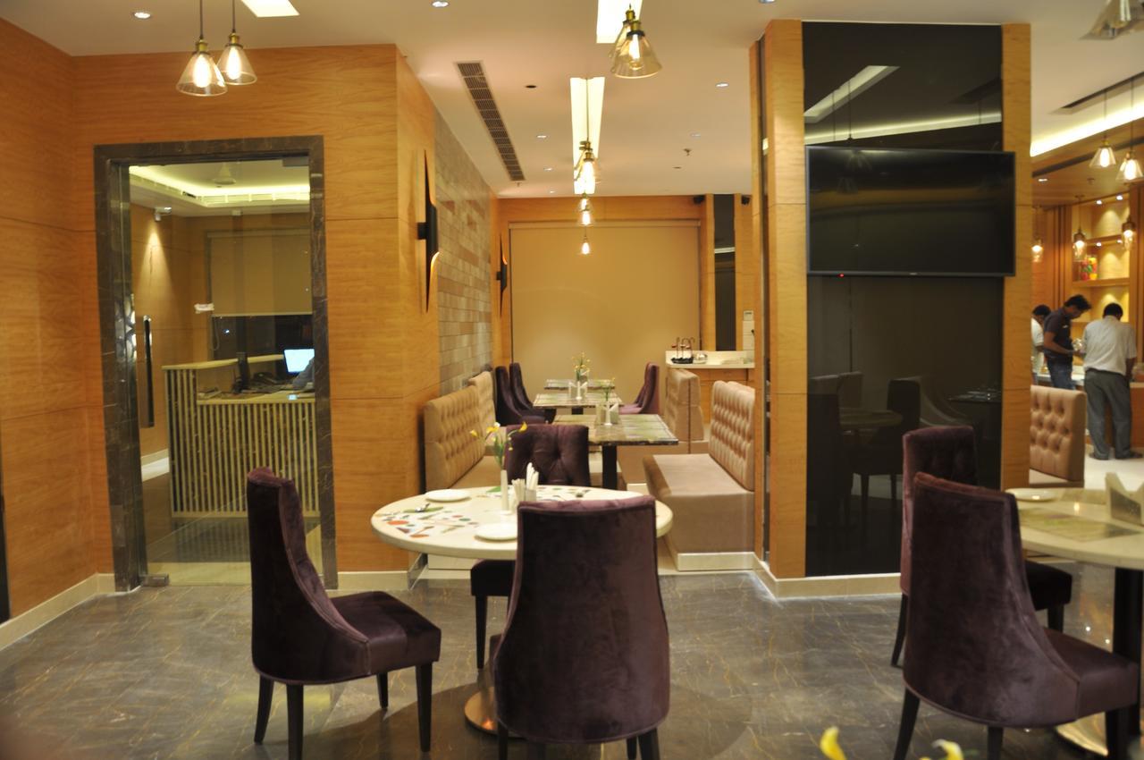 Maple Grand Otel Agra  Dış mekan fotoğraf