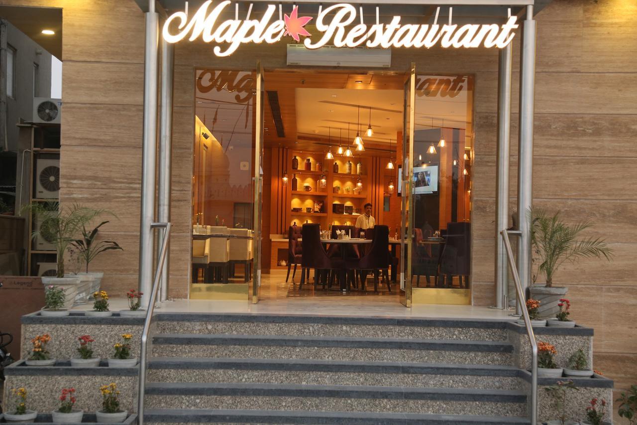 Maple Grand Otel Agra  Dış mekan fotoğraf