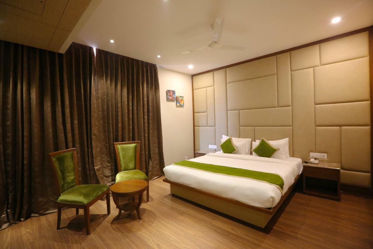 Maple Grand Otel Agra  Dış mekan fotoğraf