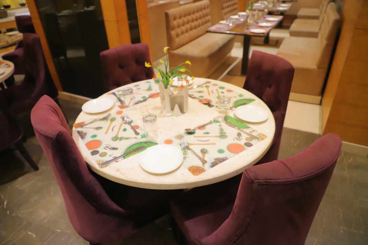 Maple Grand Otel Agra  Dış mekan fotoğraf