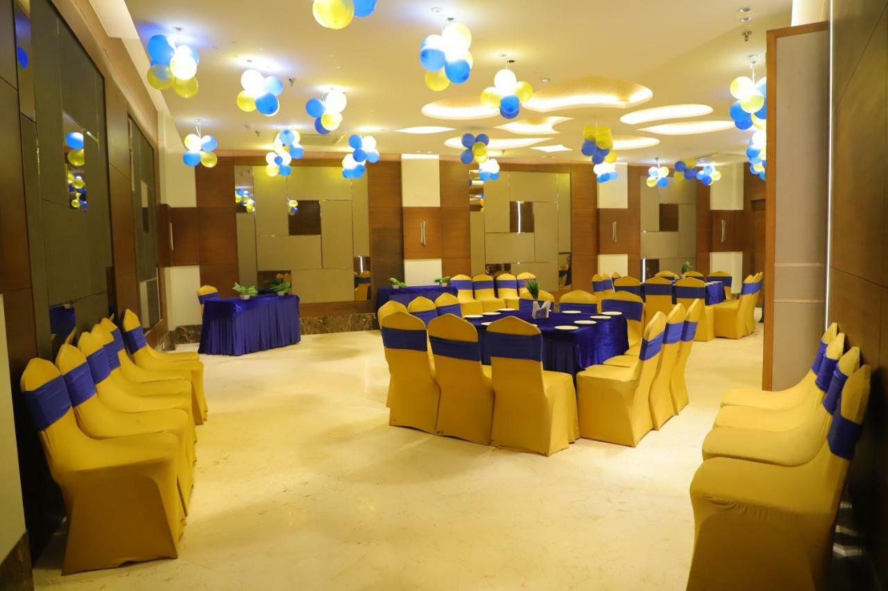 Maple Grand Otel Agra  Dış mekan fotoğraf