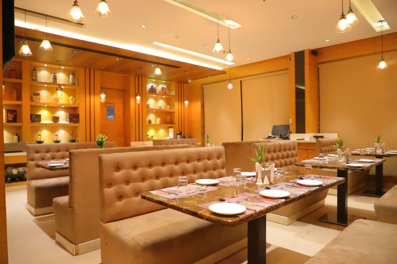 Maple Grand Otel Agra  Dış mekan fotoğraf