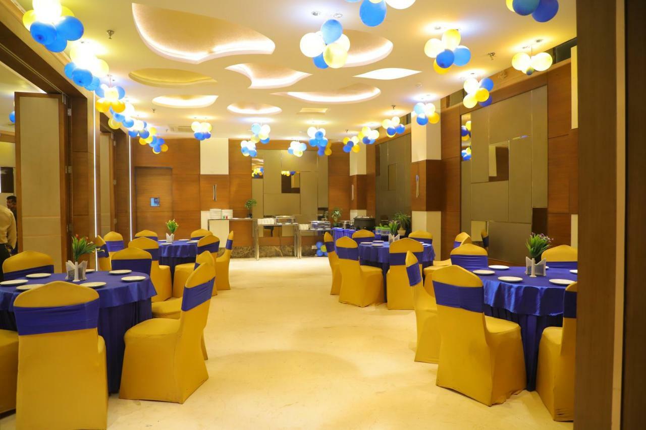 Maple Grand Otel Agra  Dış mekan fotoğraf
