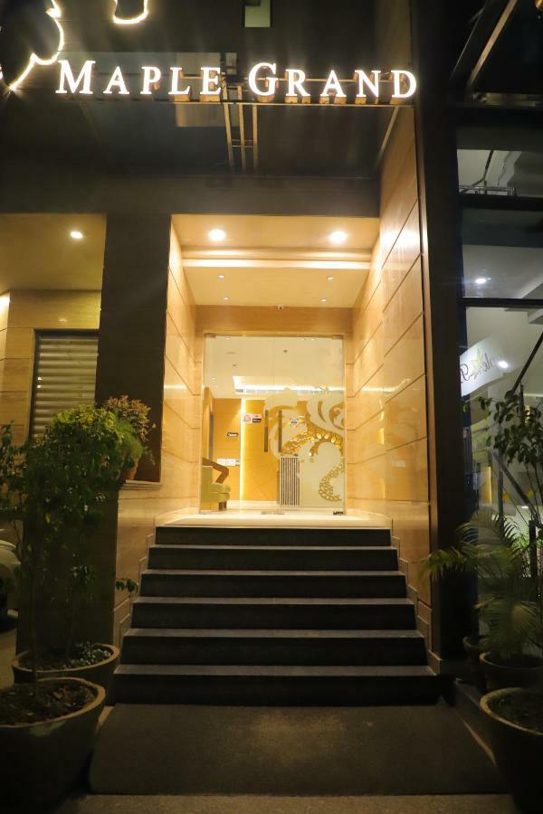 Maple Grand Otel Agra  Dış mekan fotoğraf